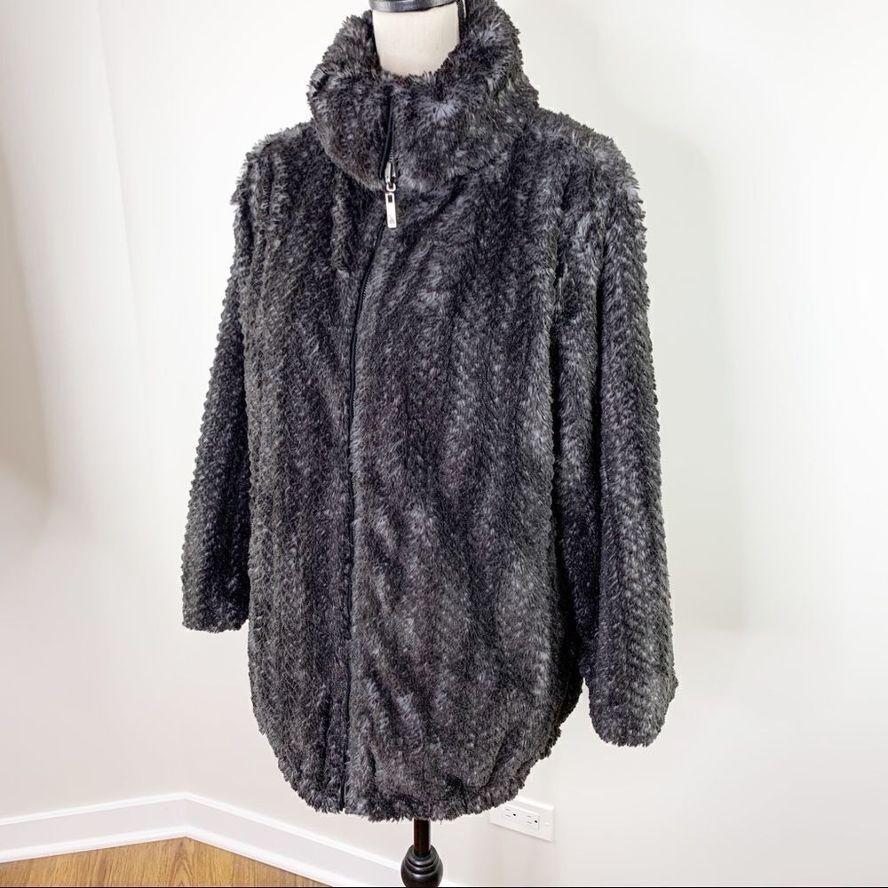 Dennis BassoΒ Reversible WaterβResistant β Faux Fur Jacket SzβS